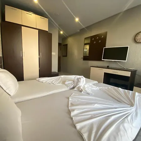 Paradiso B 209 Private Sea View アパート ネセバル