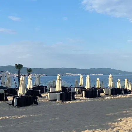 Paradiso B 209 Private Sea View アパート ネセバル