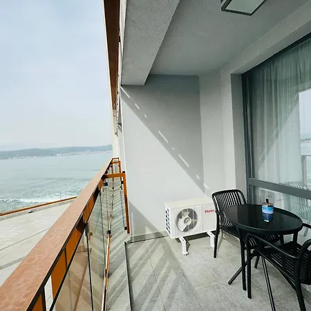 Paradiso B 209 Private Sea View ネセバル