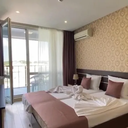 Апартаменты Paradiso B 209 Private Sea View Несебр
