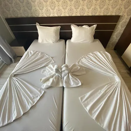 Paradiso B 209 Private Sea View Апартаменты *