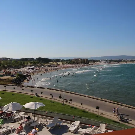 Paradiso B 209 Private Sea View Апартаменты *