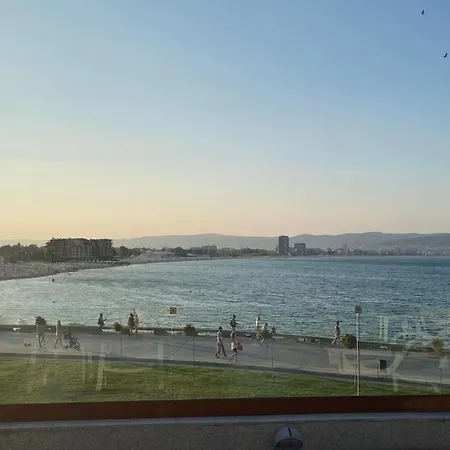 Paradiso B 209 Private Sea View Апартаменты