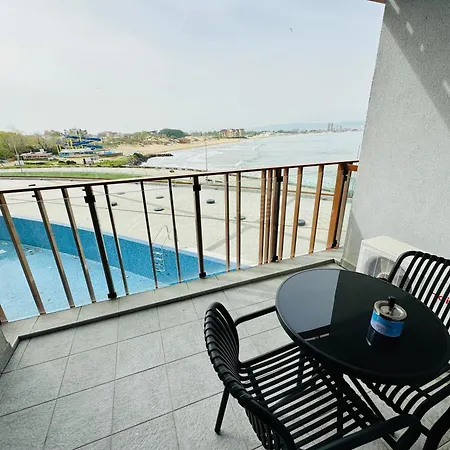 Paradiso B 209 Private Sea View