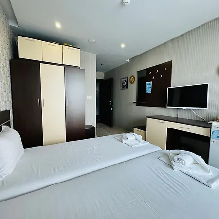 Апартаменты Paradiso B 209 Private Sea View *